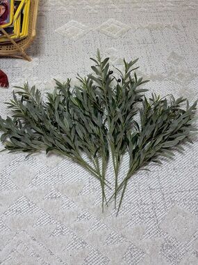 Artificial olive branches